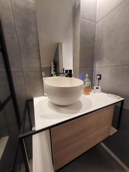 Grasse, Superbe 2 Pieces A 2 Minutes Du Centre Apartment Ngoại thất bức ảnh
